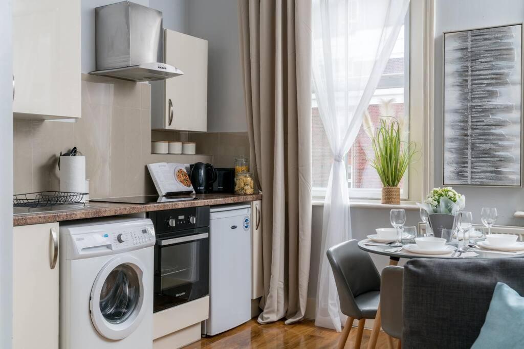 Cozy 1 Bed For 4 Paddington Apartment Лондон Екстериор снимка